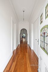 https://images.listonce.com.au/custom/160x/listings/3-beatrice-avenue-aberfeldie-vic-3040/728/01149728_img_08.jpg?YQ_FWwr0Ghs