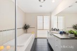 https://images.listonce.com.au/custom/160x/listings/3-bemboka-court-wantirna-south-vic-3152/003/01959003_img_11.jpg?yXU_YsHuuFM