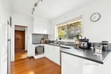 https://images.listonce.com.au/custom/160x/listings/3-beulah-street-hamlyn-heights-vic-3215/915/01602915_img_02.jpg?8-e5kWQNmPo