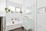 https://images.listonce.com.au/custom/160x/listings/3-beulah-street-hamlyn-heights-vic-3215/915/01602915_img_05.jpg?6hVDwvB_8W8