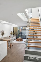 https://images.listonce.com.au/custom/160x/listings/3-bezzell-street-brunswick-vic-3056/200/01801200_img_10.jpg?39QjukAXPL4