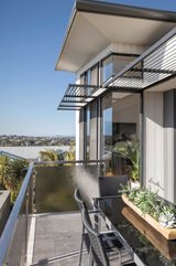 https://images.listonce.com.au/custom/160x/listings/3-bilby-lane-highton-vic-3216/344/01717344_img_08.jpg?lmcCr75zssE