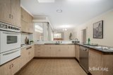 https://images.listonce.com.au/custom/160x/listings/3-birralee-street-mount-waverley-vic-3149/190/01815190_img_04.jpg?V8_9ju6S-DA