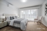 https://images.listonce.com.au/custom/160x/listings/3-birralee-street-mount-waverley-vic-3149/190/01815190_img_07.jpg?0JgDgqySNY0
