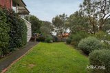 https://images.listonce.com.au/custom/160x/listings/3-blackwood-close-eltham-north-vic-3095/359/01916359_img_21.jpg?yl212EeE_CM