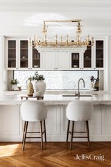 https://images.listonce.com.au/custom/160x/listings/3-boorahman-street-balwyn-north-vic-3104/340/01916340_img_11.jpg?bTunO2tj69M