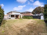 https://images.listonce.com.au/custom/160x/listings/3-bracken-grove-altona-vic-3018/417/01202417_img_16.jpg?DkDApynQ3rE