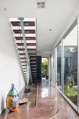 https://images.listonce.com.au/custom/160x/listings/3-bream-street-maribyrnong-vic-3032/386/01164386_img_10.jpg?wfwQQCWjJpo