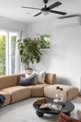 https://images.listonce.com.au/custom/160x/listings/3-brooke-street-northcote-vic-3070/160/01518160_img_05.jpg?KXcBGoPyAHk