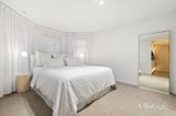 https://images.listonce.com.au/custom/160x/listings/3-broxbourne-brae-mornington-vic-3931/963/01824963_img_07.jpg?lMBVmHPWmto