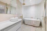 https://images.listonce.com.au/custom/160x/listings/3-broxbourne-brae-mornington-vic-3931/963/01824963_img_08.jpg?jhPMevdkKCQ