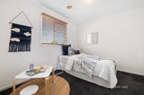 https://images.listonce.com.au/custom/160x/listings/3-carol-street-mornington-vic-3931/587/01629587_img_09.jpg?Lpn_LDHdFeE