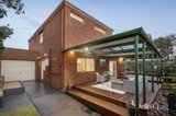 https://images.listonce.com.au/custom/160x/listings/3-cherelle-court-eltham-north-vic-3095/471/01852471_img_14.jpg?UVd-IiY9af4