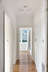 https://images.listonce.com.au/custom/160x/listings/3-claronga-street-bentleigh-east-vic-3165/364/01737364_img_01.jpg?eBQ49OkXdgI