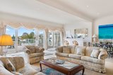 https://images.listonce.com.au/custom/160x/listings/3-cooper-grove-sorrento-vic-3943/973/01116973_img_09.jpg?5tz-6b3hDxE