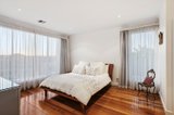 https://images.listonce.com.au/custom/160x/listings/3-coromandel-court-bulleen-vic-3105/051/00534051_img_05.jpg?HMGtNr5HFys