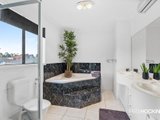 https://images.listonce.com.au/custom/160x/listings/3-creekbank-place-caroline-springs-vic-3023/490/01203490_img_12.jpg?ZWyqM-WGR0Y