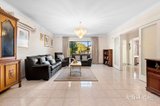 https://images.listonce.com.au/custom/160x/listings/3-curtis-avenue-mount-waverley-vic-3149/371/01931371_img_04.jpg?nF3SJUvW8YA