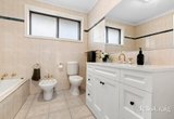 https://images.listonce.com.au/custom/160x/listings/3-curtis-avenue-mount-waverley-vic-3149/419/01983419_img_08.jpg?DD_92dOALJc