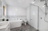 https://images.listonce.com.au/custom/160x/listings/3-darly-glen-greensborough-vic-3088/023/01989023_img_07.jpg?rTEh48hmVck