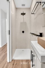 https://images.listonce.com.au/custom/160x/listings/3-dianella-walkway-brunswick-east-vic-3057/032/01813032_img_08.jpg?Lhc6yz7K078
