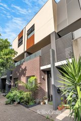 https://images.listonce.com.au/custom/160x/listings/3-dianella-walkway-brunswick-east-vic-3057/032/01813032_img_10.jpg?WRvvl2THMZk