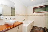 https://images.listonce.com.au/custom/160x/listings/3-doodson-ct-eltham-vic-3095/304/01649304_img_07.jpg?xW1R_CUg_fc