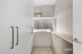https://images.listonce.com.au/custom/160x/listings/3-durham-street-richmond-vic-3121/970/01978970_img_18.jpg?ADEn_yisq6Q