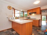 https://images.listonce.com.au/custom/160x/listings/3-dyson-court-mooroolbark-vic-3138/687/01524687_img_06.jpg?bSaTZfoEWkA