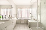 https://images.listonce.com.au/custom/160x/listings/3-eamont-close-chelsea-heights-vic-3196/958/01921958_img_11.jpg?FT15Jp-PRQc