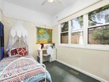 https://images.listonce.com.au/custom/160x/listings/3-eastfield-road-ringwood-east-vic-3135/930/00620930_img_12.jpg?ILIB-YWb5tY