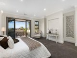 https://images.listonce.com.au/custom/160x/listings/3-edmond-street-balwyn-vic-3103/327/01685327_img_13.jpg?nUkTSaZiagM