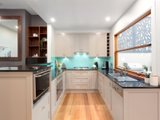 https://images.listonce.com.au/custom/160x/listings/3-edward-street-balaclava-vic-3183/606/00967606_img_03.jpg?MpOySySRzJU