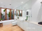 https://images.listonce.com.au/custom/160x/listings/3-edward-street-balaclava-vic-3183/994/01913994_img_06.jpg?KoEpZjh8UUA