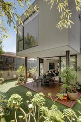 https://images.listonce.com.au/custom/160x/listings/3-elizabeth-street-malvern-vic-3144/998/01327998_img_15.jpg?j2fqrD6Uo4I