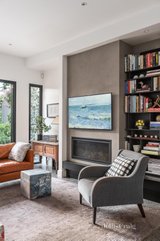 https://images.listonce.com.au/custom/160x/listings/3-elm-street-hawthorn-vic-3122/996/01641996_img_12.jpg?KSgQ7dUO9Io