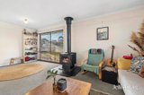 https://images.listonce.com.au/custom/160x/listings/3-ely-court-castlemaine-vic-3450/161/01939161_img_07.jpg?V3xObsl7-58