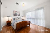 https://images.listonce.com.au/custom/160x/listings/3-erang-court-mooroolbark-vic-3138/905/01928905_img_07.jpg?yxrITNG1xEI