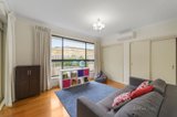 https://images.listonce.com.au/custom/160x/listings/3-esk-court-forest-hill-vic-3131/691/00851691_img_05.jpg?EdQ-g-XDdaY