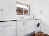 https://images.listonce.com.au/custom/160x/listings/3-evelyn-crescent-sunshine-west-vic-3020/356/01203356_img_10.jpg?t5J_iJKwgE4