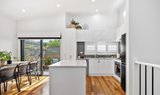 https://images.listonce.com.au/custom/160x/listings/3-fairview-close-lilydale-vic-3140/895/01734895_img_02.jpg?ZOWxJwDAAyE