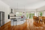 https://images.listonce.com.au/custom/160x/listings/3-flinders-avenue-canterbury-vic-3126/006/01987006_img_06.jpg?YMihyjTycZ0