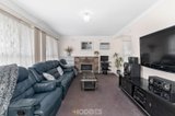 https://images.listonce.com.au/custom/160x/listings/3-flinders-avenue-lara-vic-3212/596/00929596_img_04.jpg?2Jfml_IP2yc