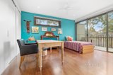 https://images.listonce.com.au/custom/160x/listings/3-frame-avenue-hepburn-vic-3461/142/01425142_img_11.jpg?DHz-4wqkmcM