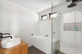 https://images.listonce.com.au/custom/160x/listings/3-fuchsia-court-newcomb-vic-3219/600/01650600_img_11.jpg?jzj9wk5VAcM