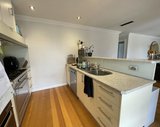https://images.listonce.com.au/custom/160x/listings/3-fuchsia-court-newcomb-vic-3219/940/01841940_img_02.jpg?NUz6ReQSJp0