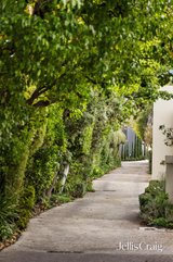 https://images.listonce.com.au/custom/160x/listings/3-gatehouse-place-brighton-vic-3186/462/01910462_img_16.jpg?P9I1TO6WEaU