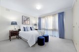 https://images.listonce.com.au/custom/160x/listings/3-gauntlet-avenue-glen-waverley-vic-3150/151/01659151_img_09.jpg?8TR7azJfmBM