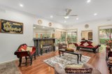 https://images.listonce.com.au/custom/160x/listings/3-gillian-road-mount-waverley-vic-3149/221/00391221_img_02.jpg?qdd8QKkCY2c