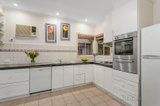 https://images.listonce.com.au/custom/160x/listings/3-gillian-road-mount-waverley-vic-3149/221/00391221_img_06.jpg?hqrS32KRYPU